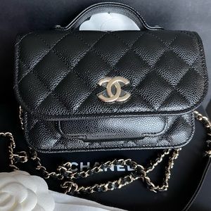 ❌ SOLD ❌ Chanel Business Affinity mini 22B